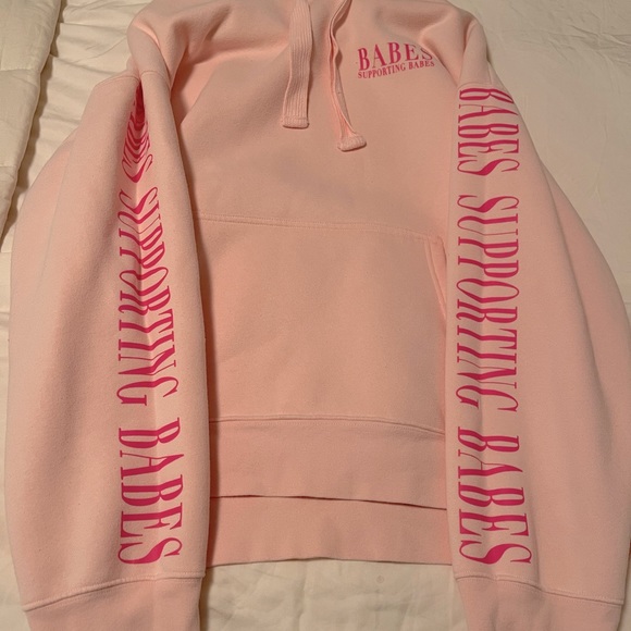 The "BABES SUPPORTING BABES" Big Sister Hoodie | Ballet Slipper XS - Picture 5 of 6